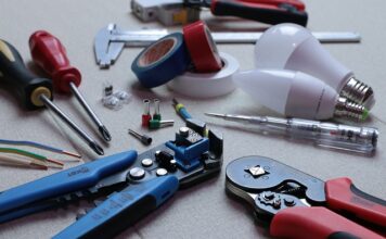 Ile za podłączenie baterii?