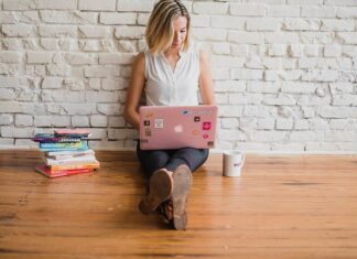 Jak podnieść podłogę pod brodzik?