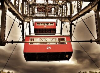 Kto montuje kabiny prysznicowe? Kto montuje kabiny prysznicowe?